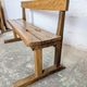 Pupitre d'école double et son banc en bois