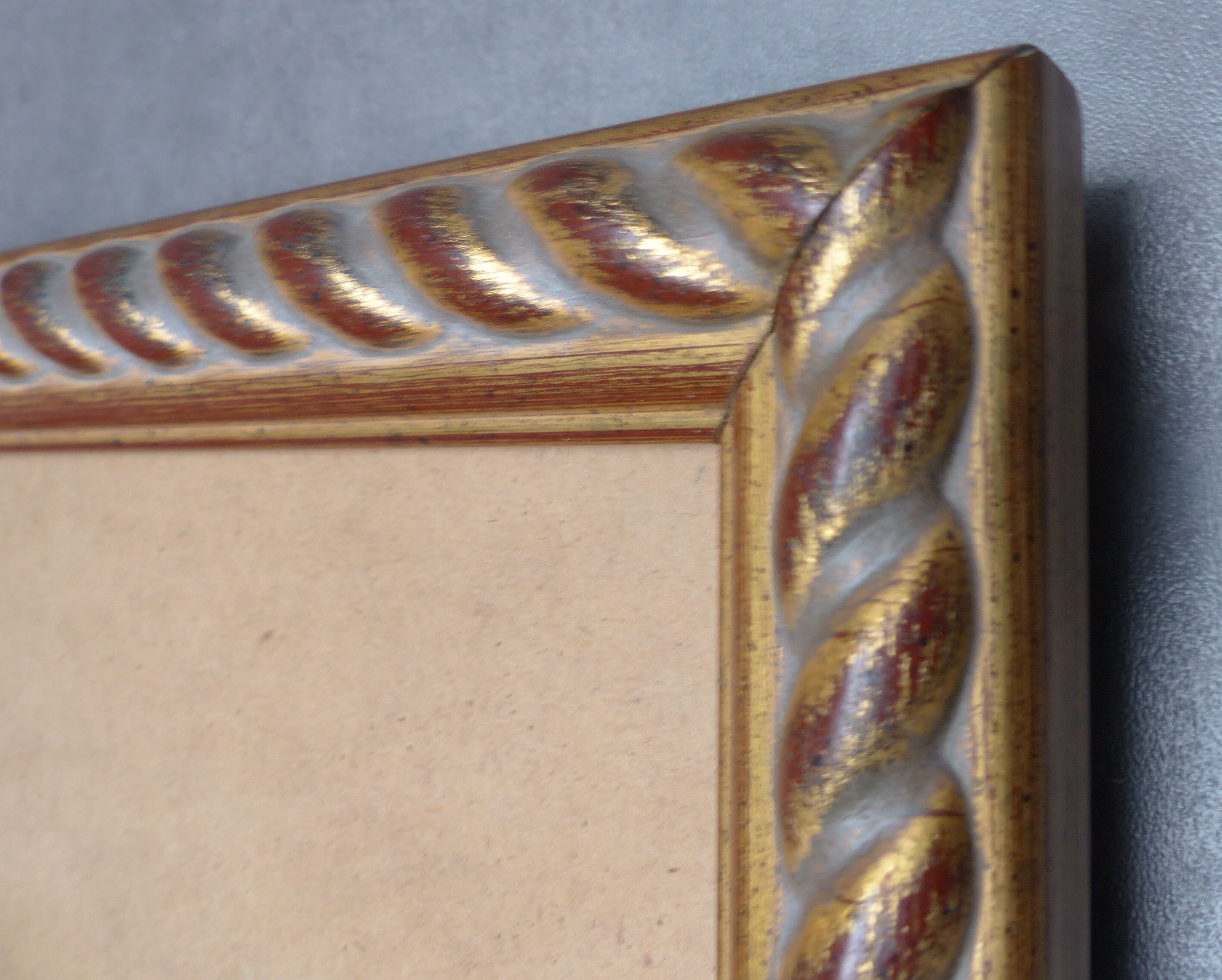 Frame wood worked twisted molding