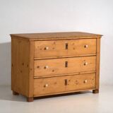 Antique three-drawer chest (circa 1920)