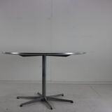 Fritz hansen dining table by arne jacobsen