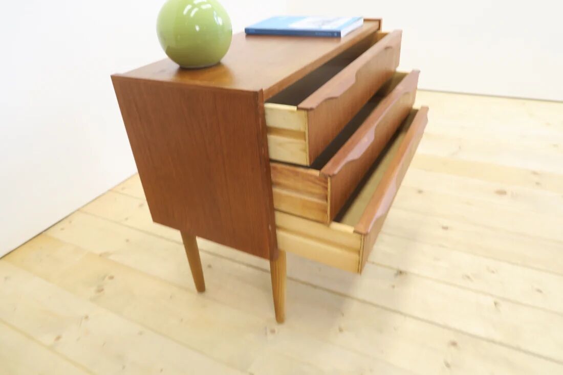 Table de chevet en teck avec trois tiroirs, années 1960