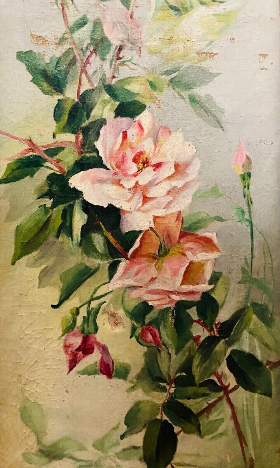 Screen has three Louis XV style panels in patinated wood XX century