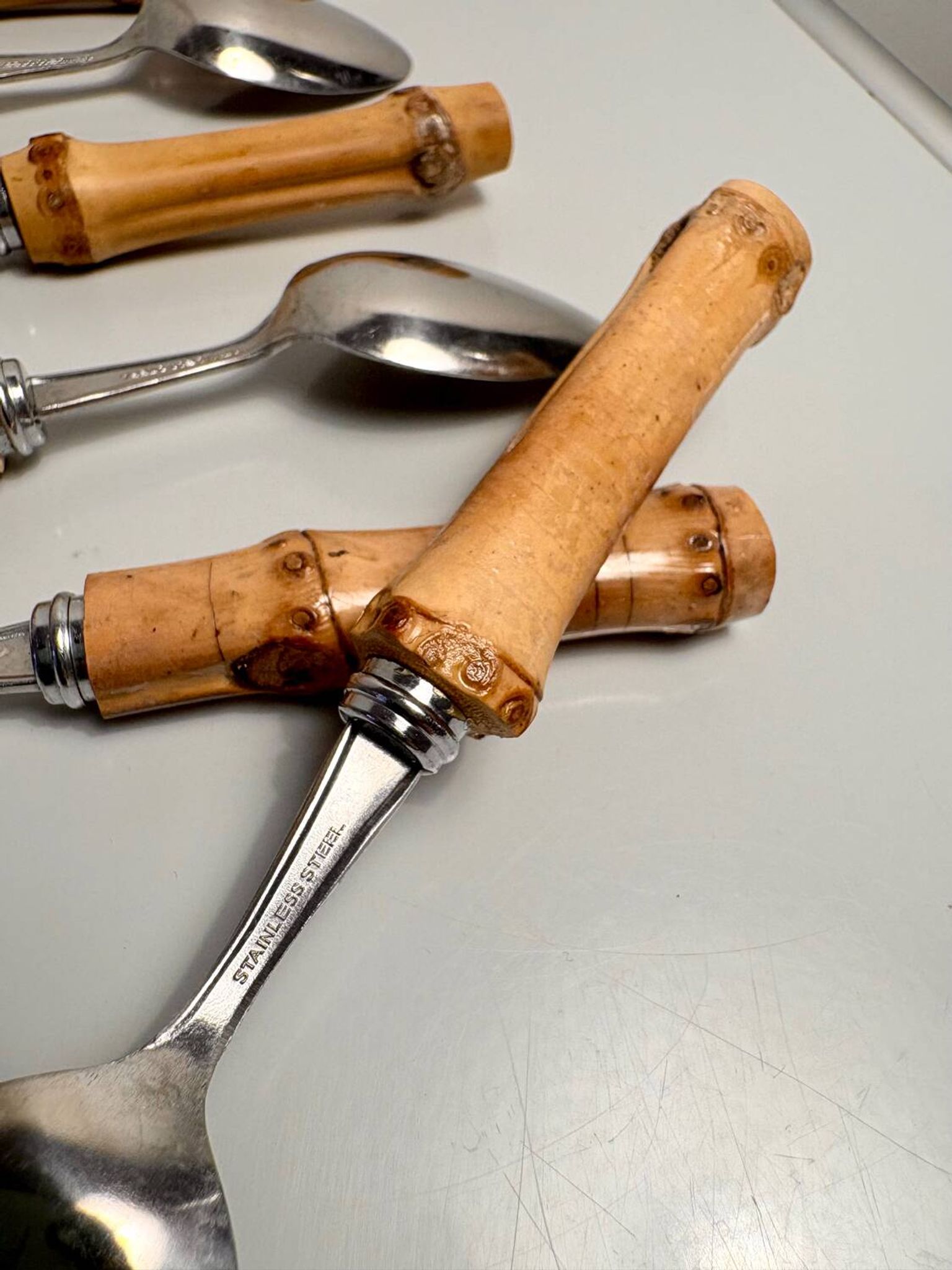 Lot de 6 cuillères à dessert vintage à manches bambou