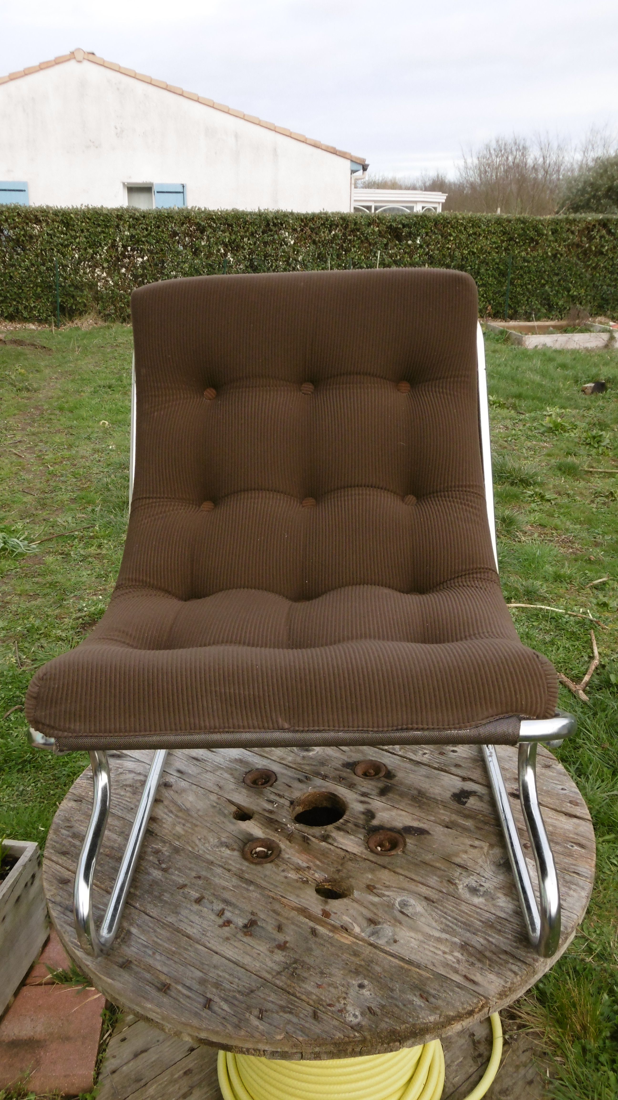 Chair tubular in Brown velvet of the 1970s