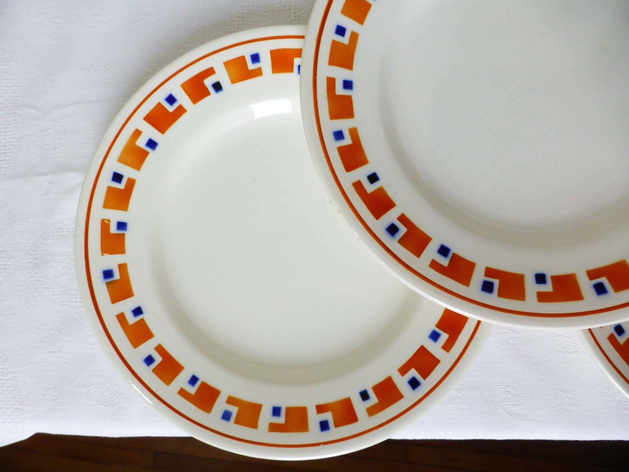 4 flat plates in iron earth from Les Salins model Lucette