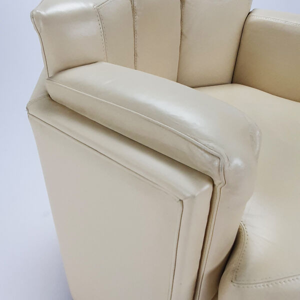Ensemble De 2 fauteuils En cuir Octogone Créme Postmoderne, Années 1980