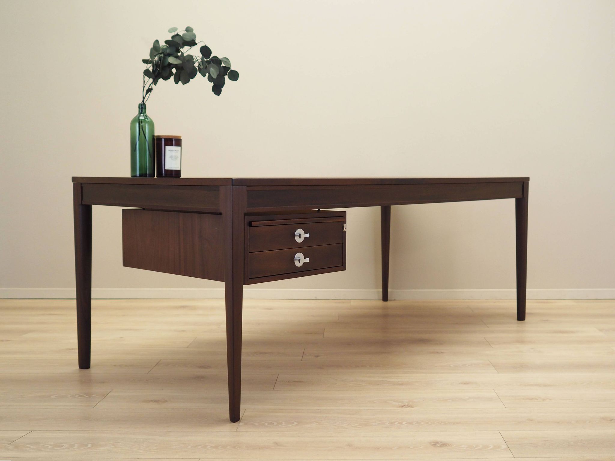 Mahogany desk, Danish design, 1970s, designer: Finn Juhl