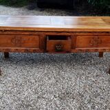 Breton table