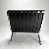 Paire de chauffeuses Barcelona attribuées à Mies Van Der Rohe pour Knoll International, années 1980