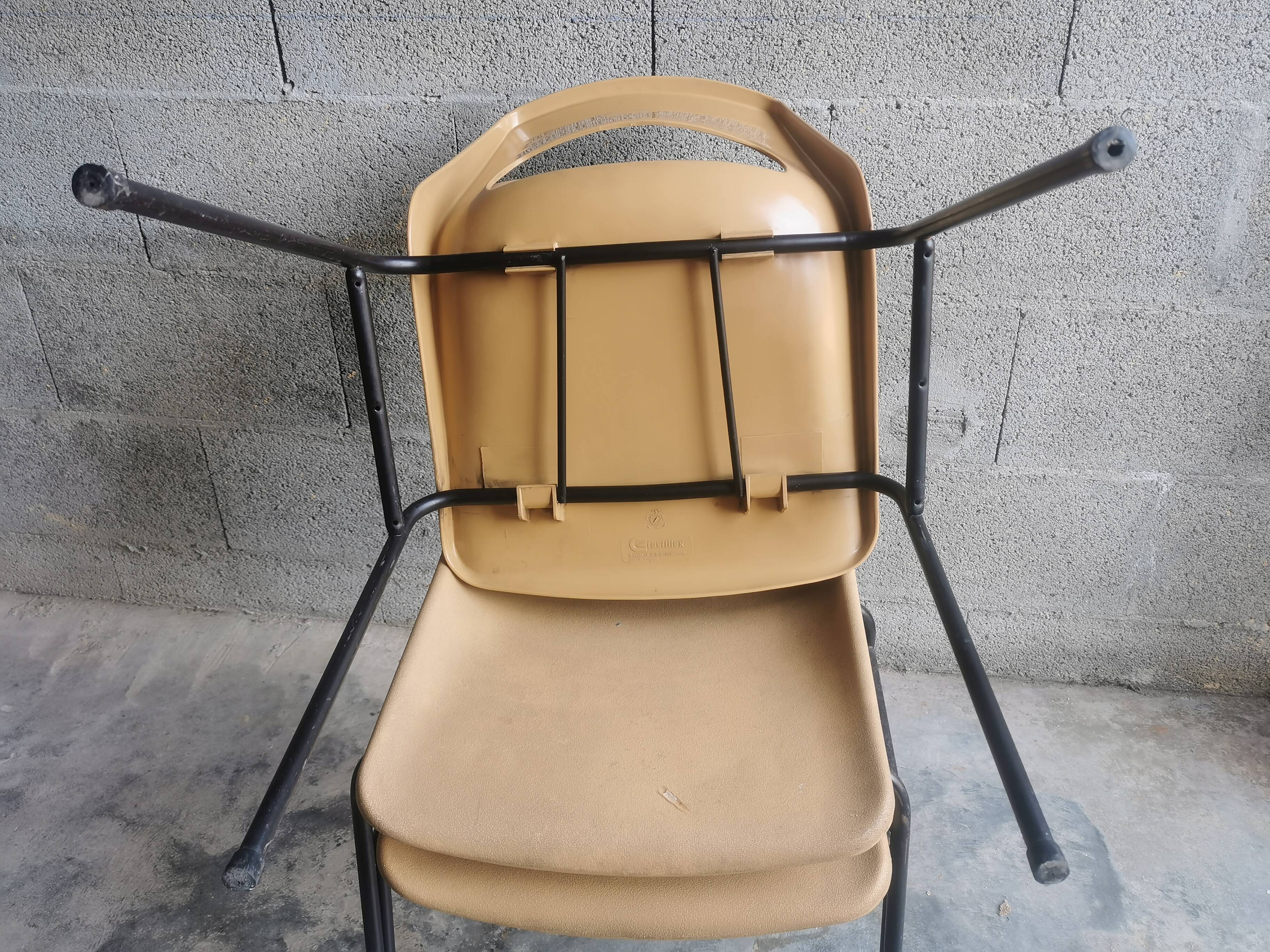 Set of 3 vintage “grofillex” chairs