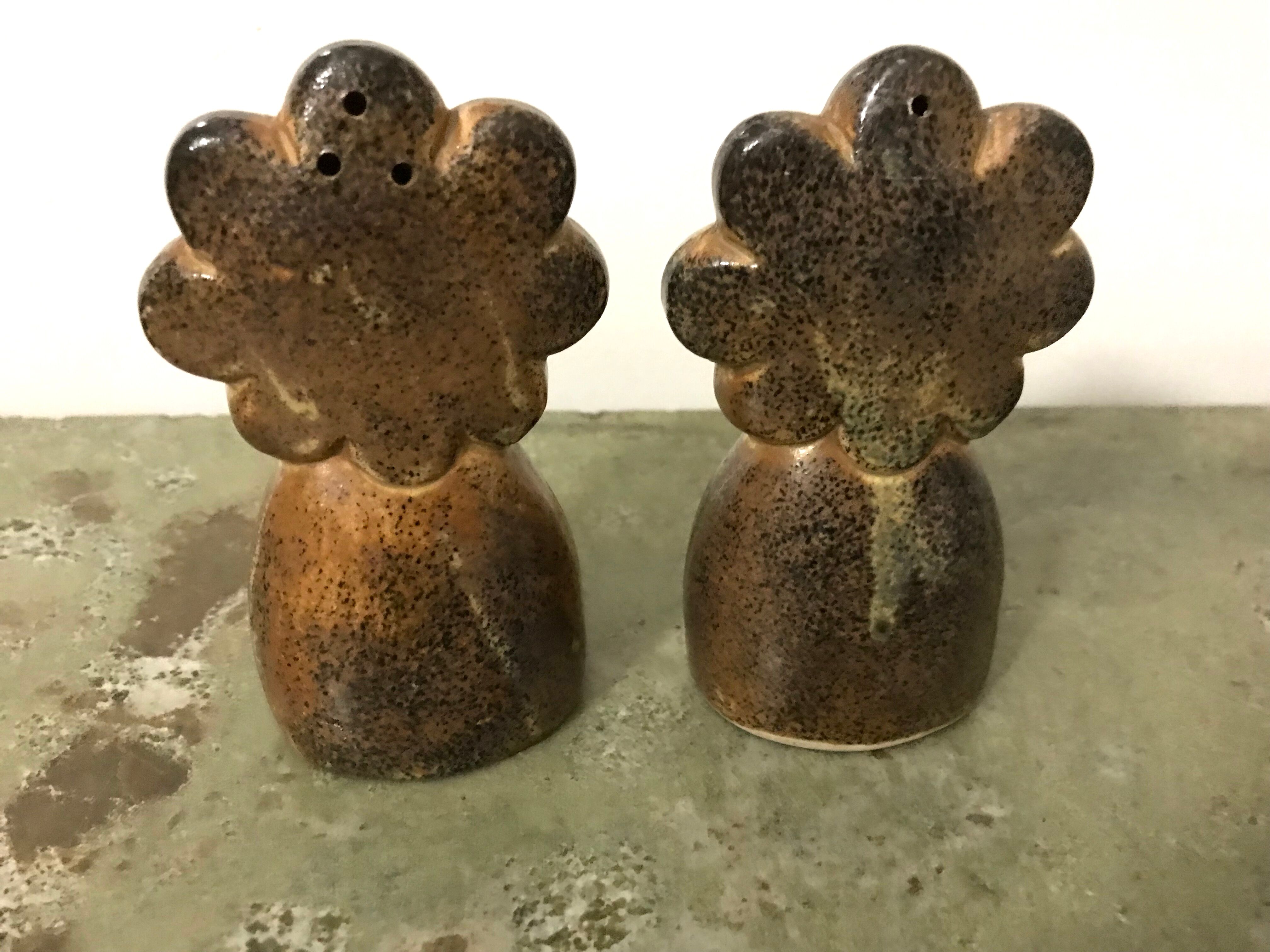 Vintage ceramic salt and pepper HH Japan