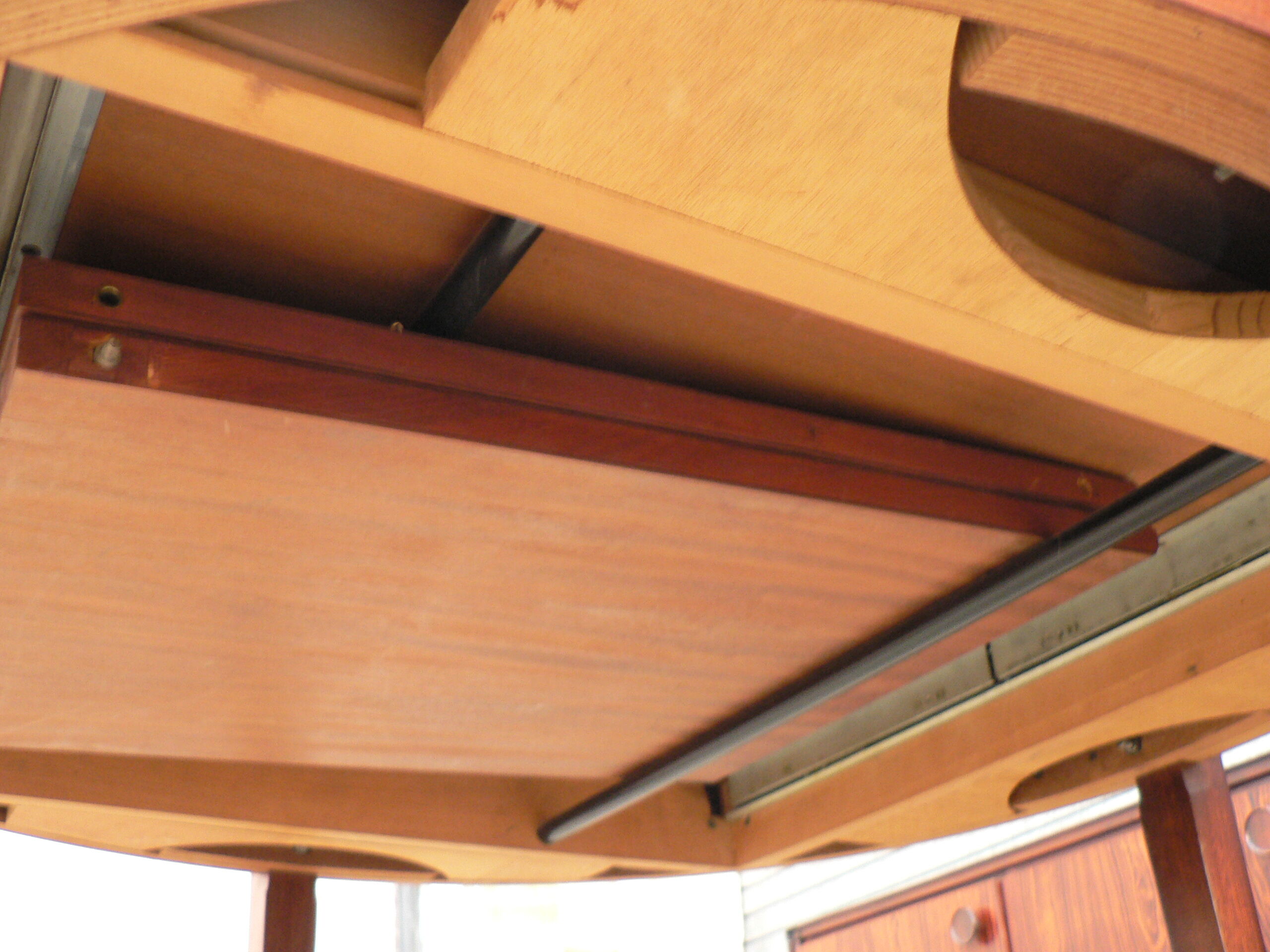 Roundtable scandinavian rosewood to extension