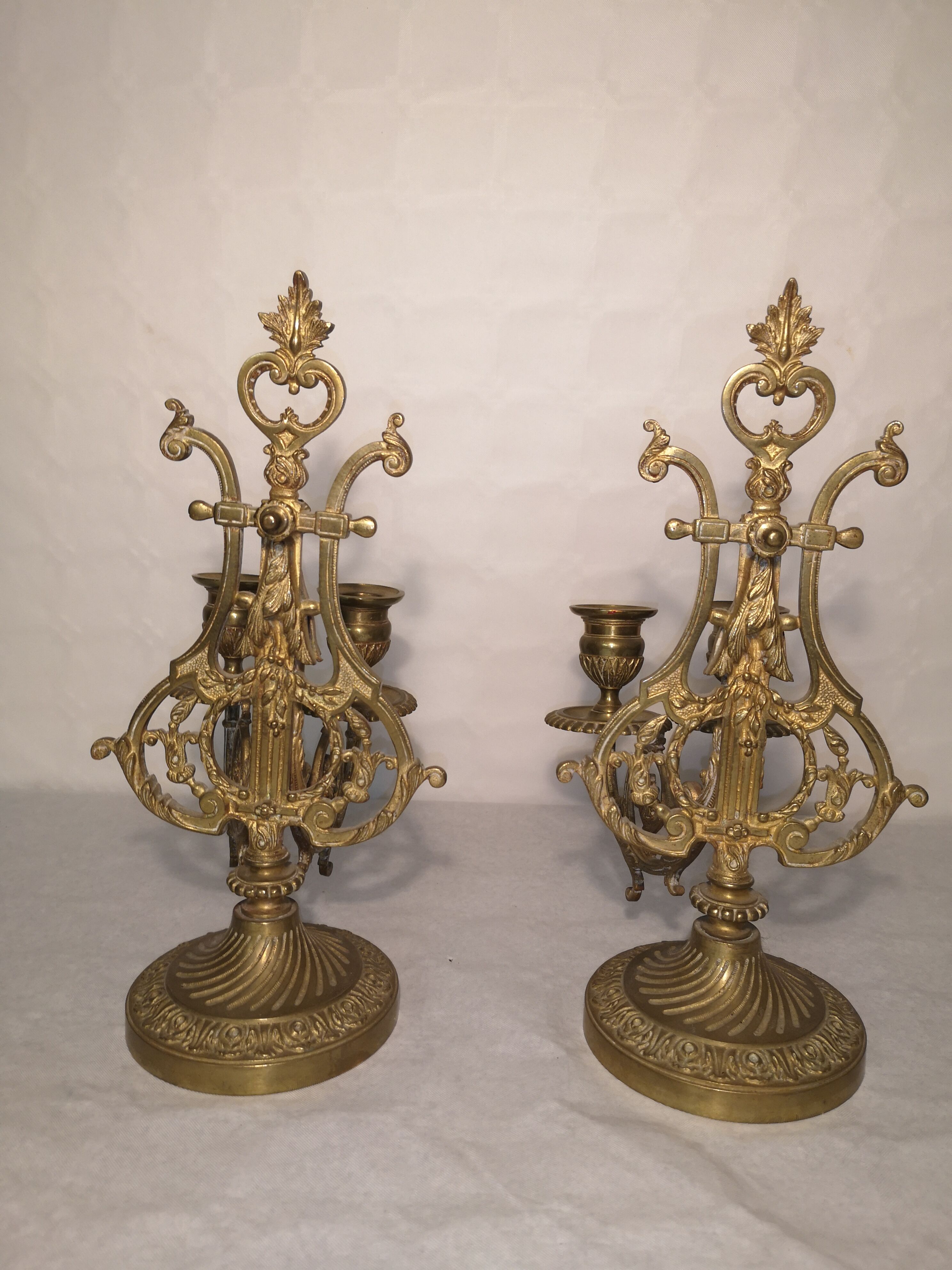 Pair of piano candlesticks in golden bronze 19th century