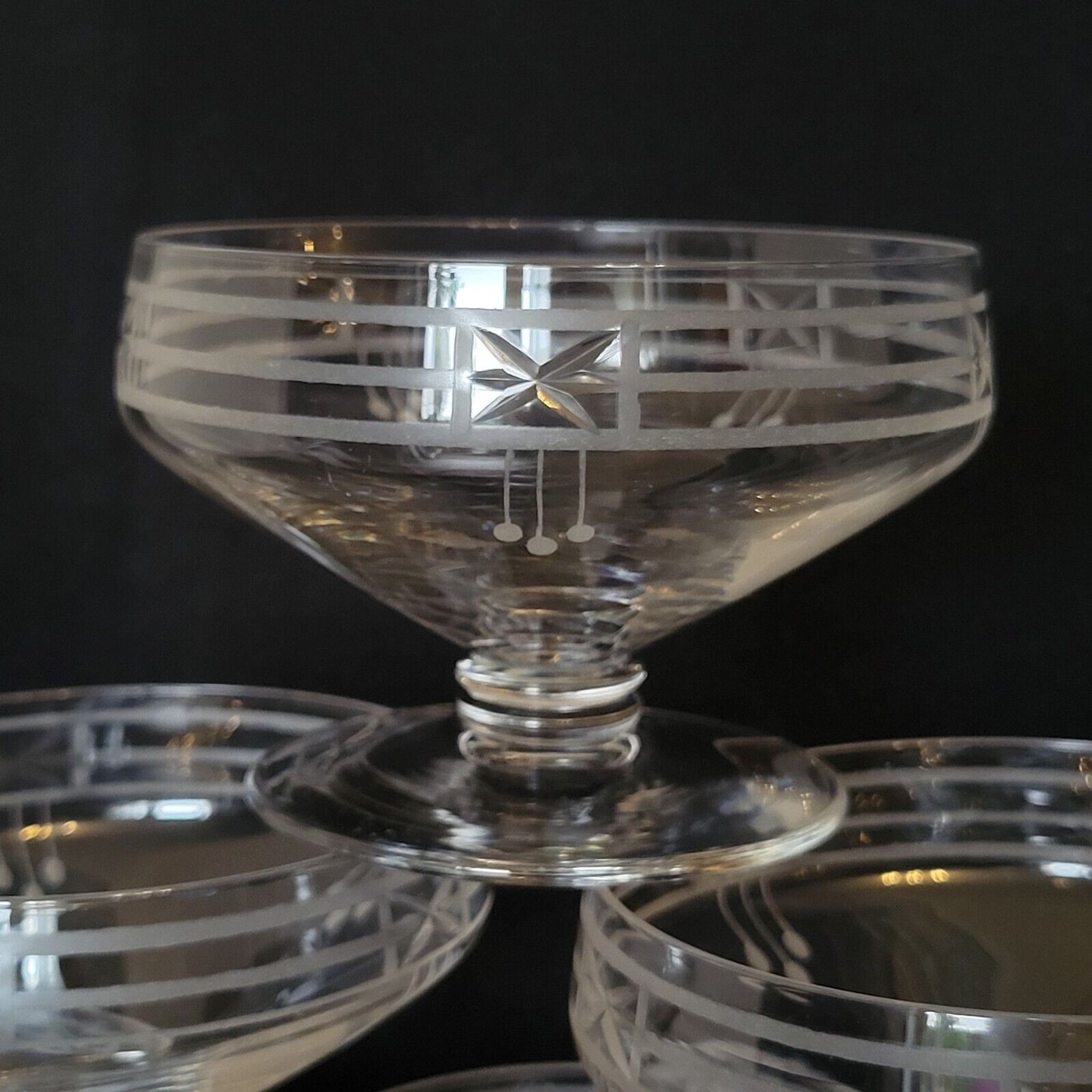 9 old champagne glasses in cut crystal and engraved art deco