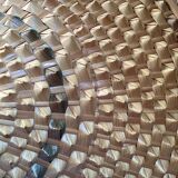 Chapeau Asiatique dimensions : hauteur -16 cm- diamètre -42 cm-