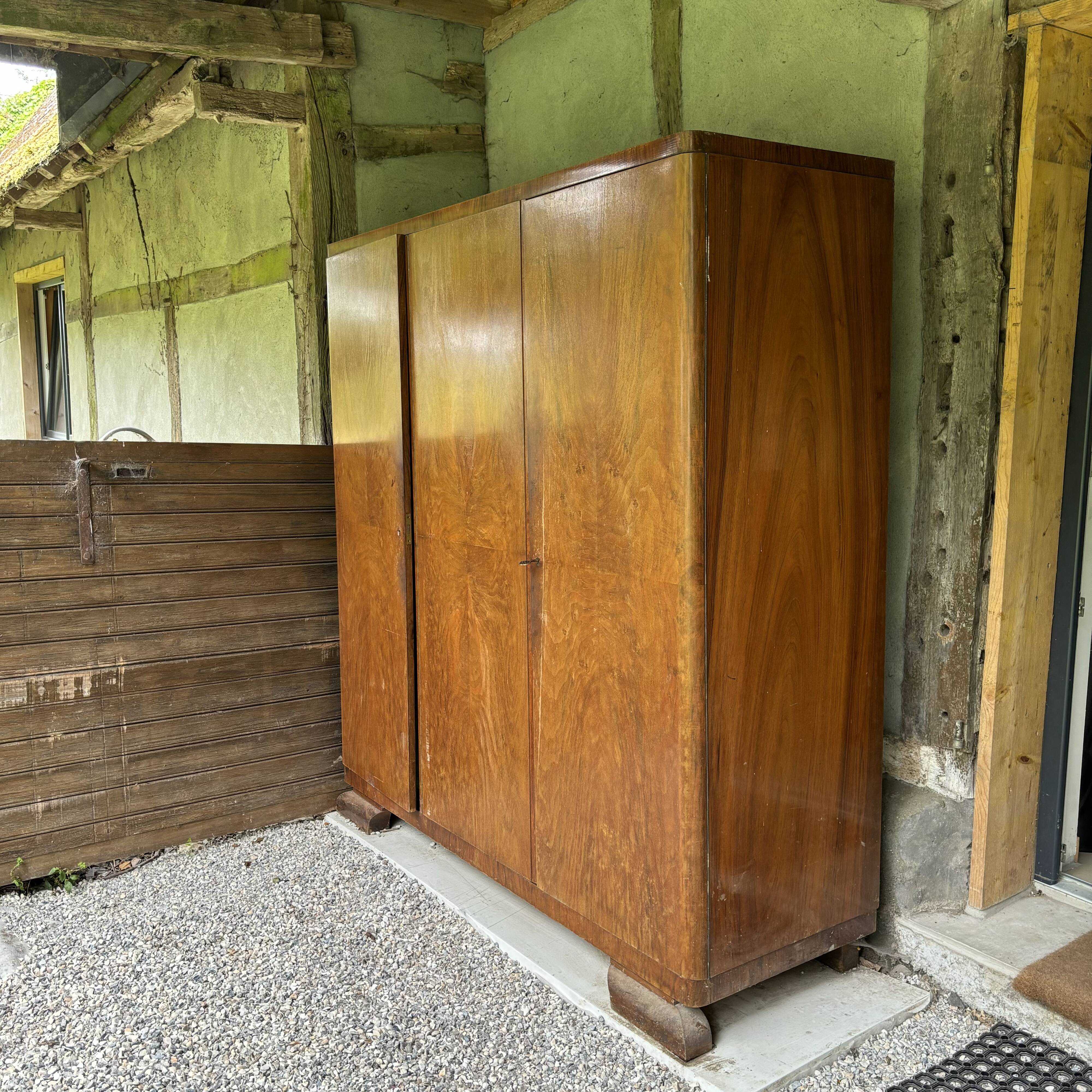Art Deco walnut cabinet, 1930s-40s
