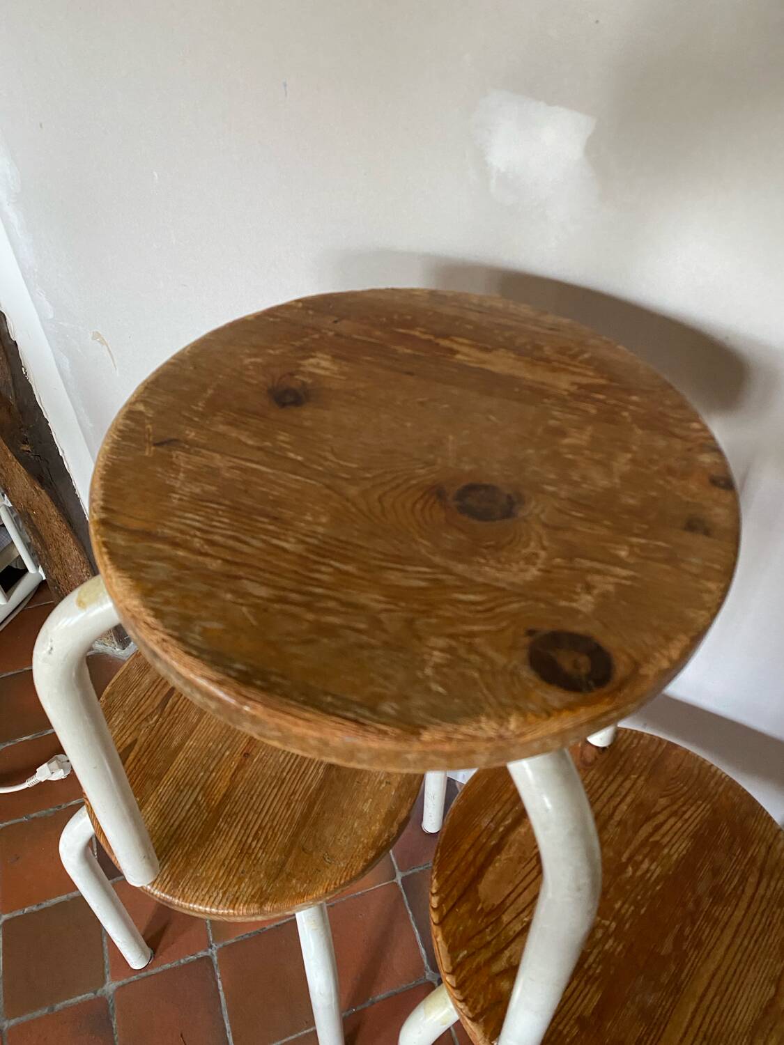 4 vintage stools