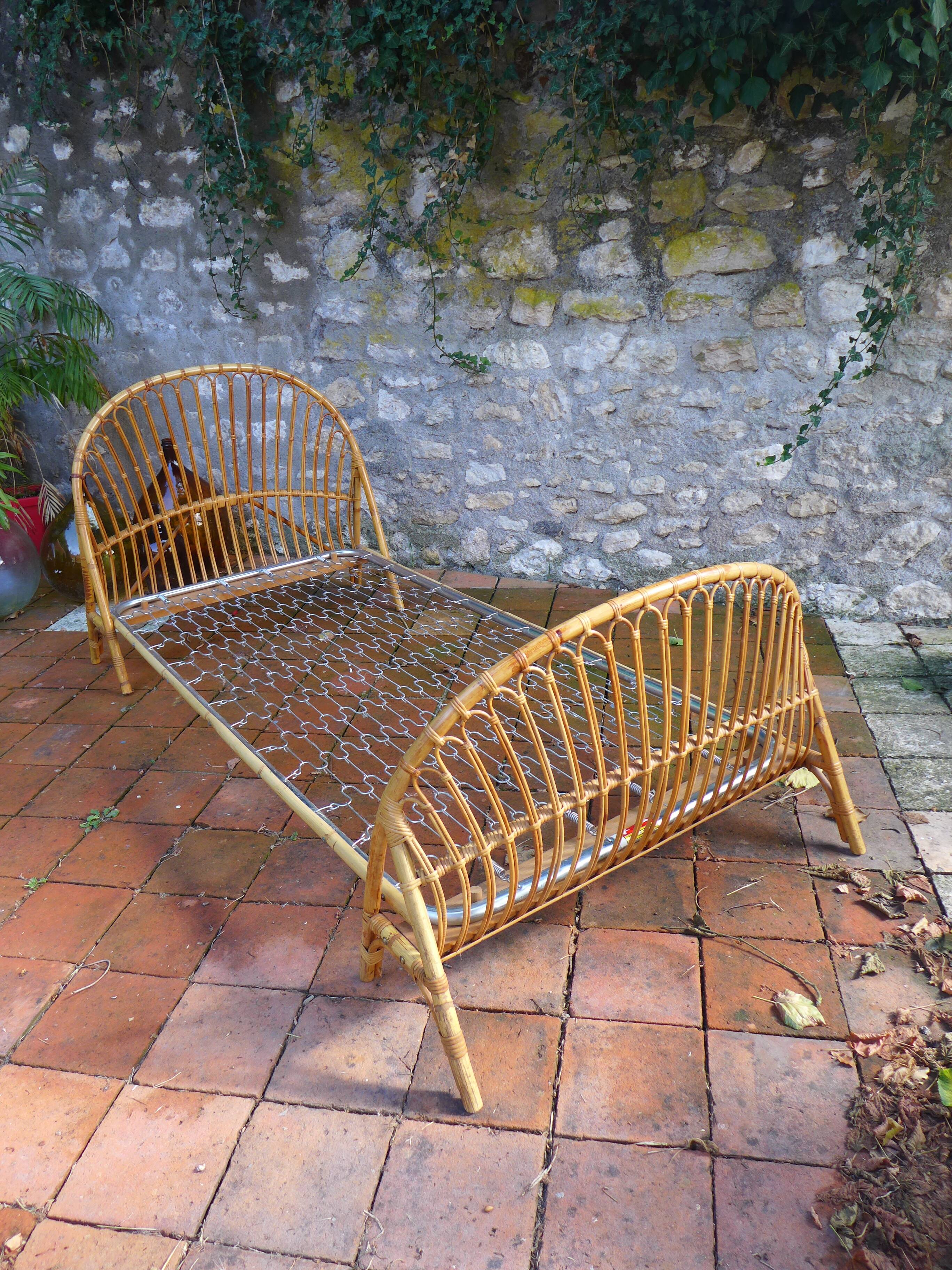 Vintage rattan bed 90X190