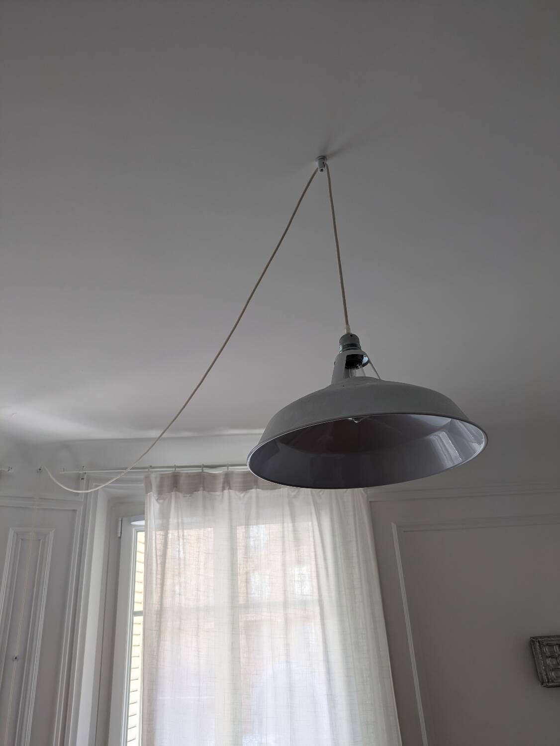 Industrial white metal pendant light