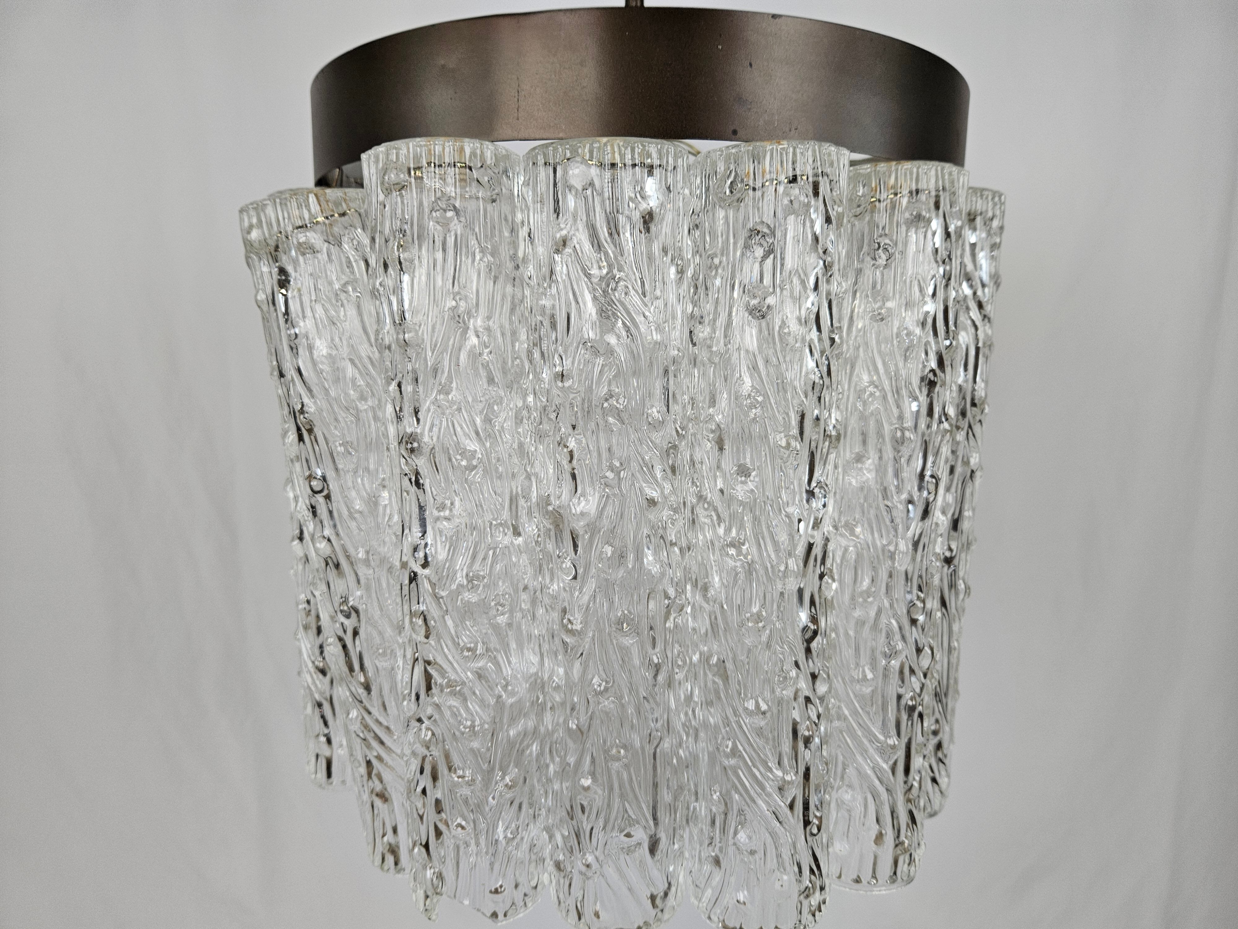 Murano glass chandelier with 14 tubular pendants