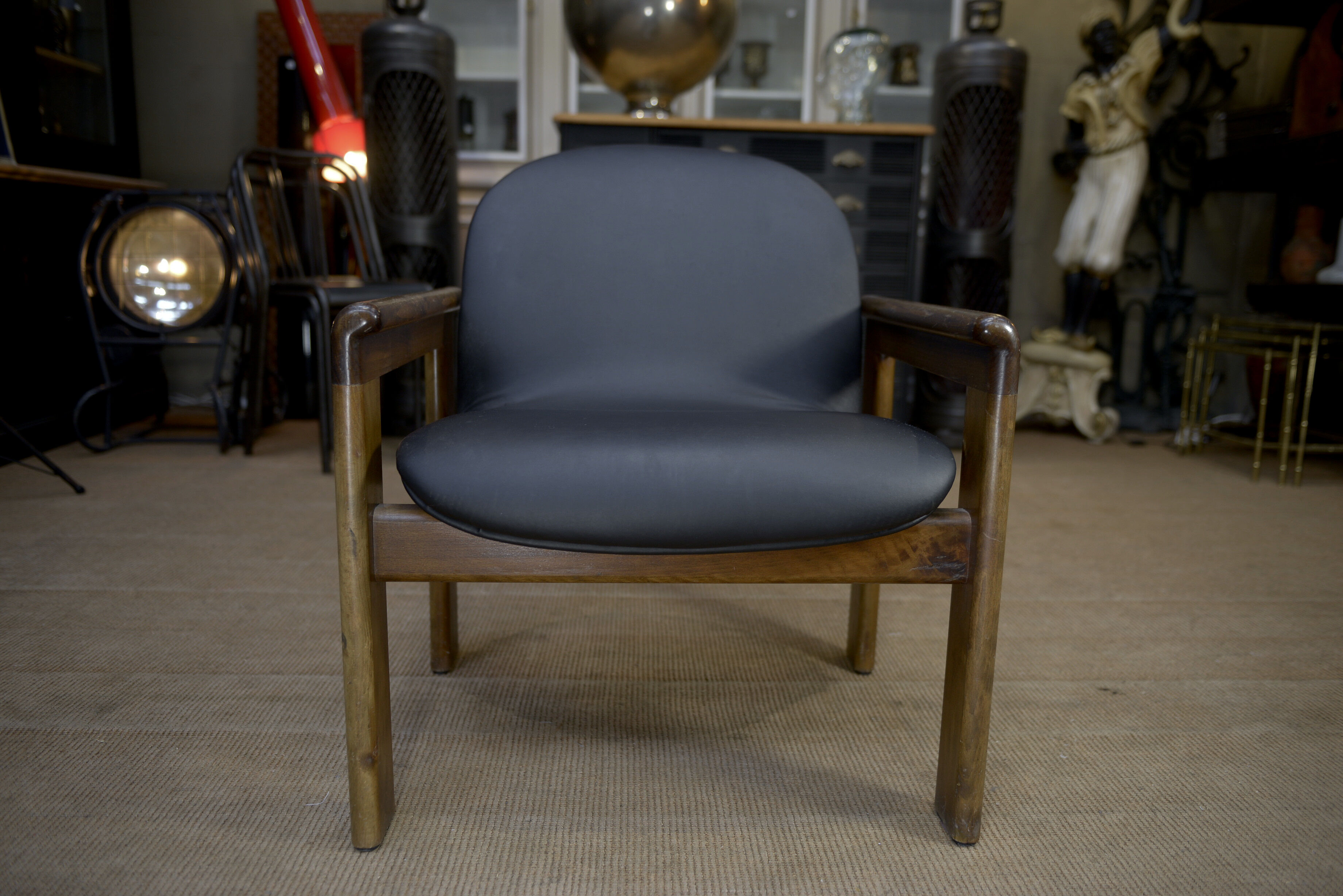 Leather and beech armchair Vintage 1970
