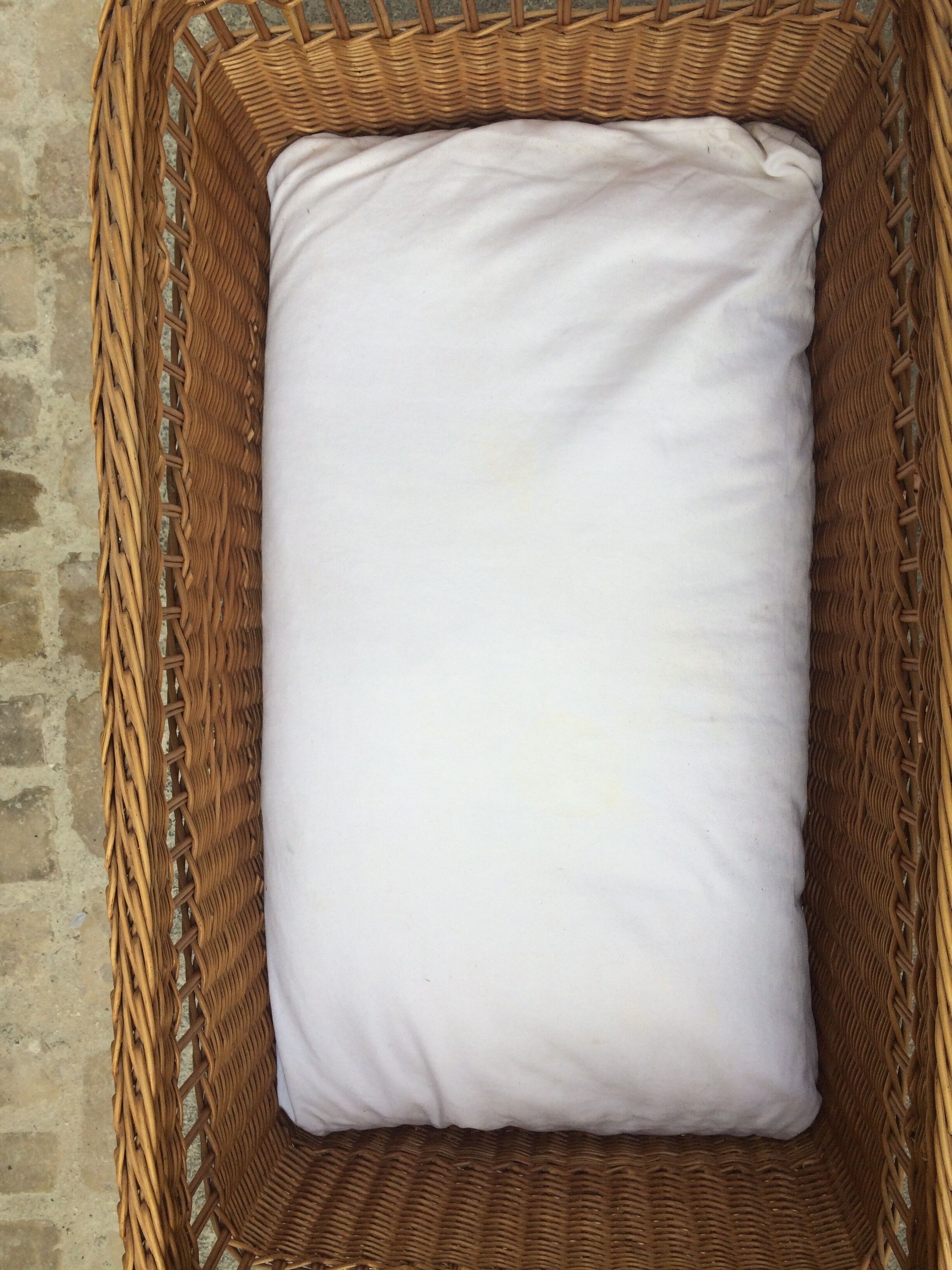 Large cradle wicker vintage organic mattress with "sound"