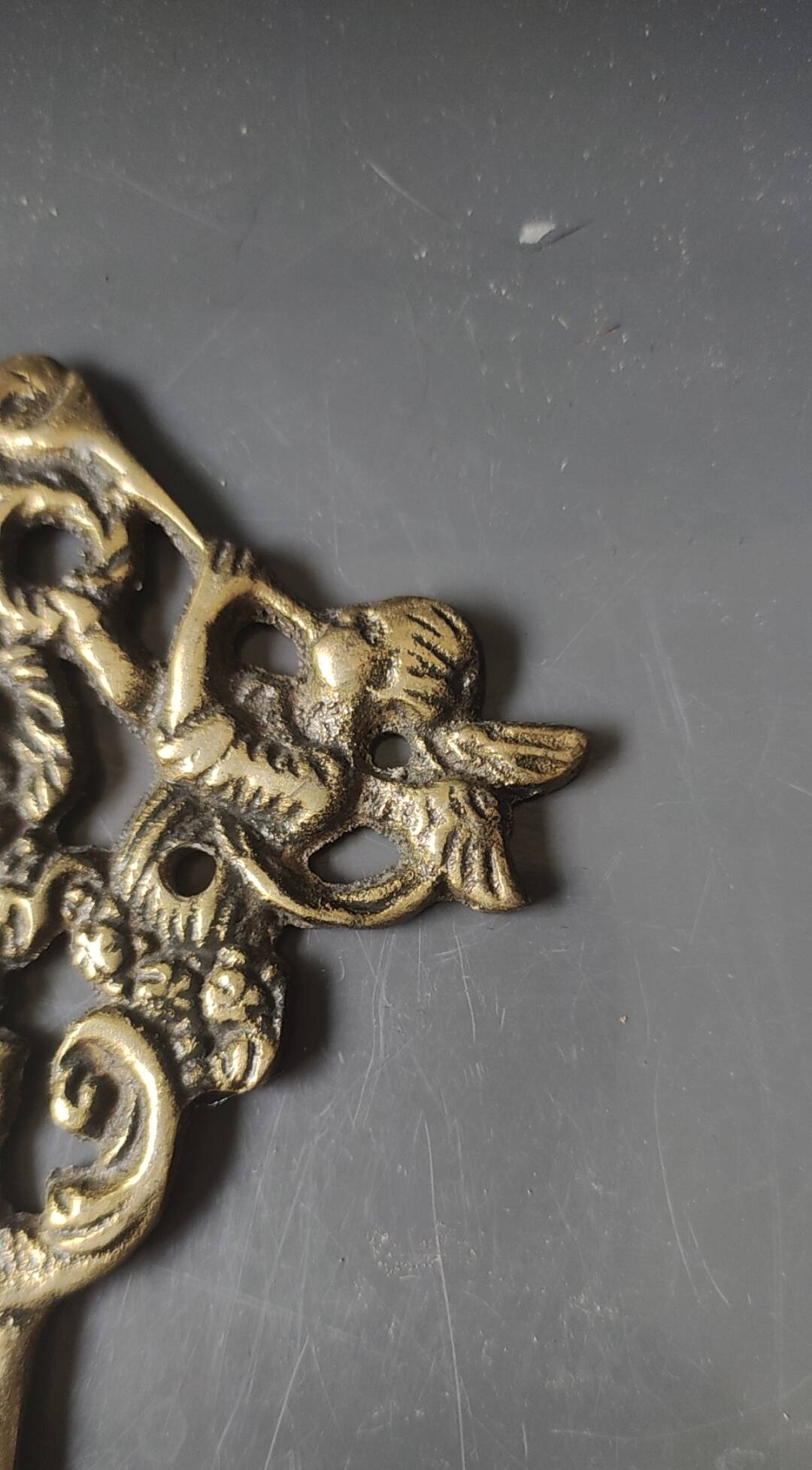 Putti musicians coat hook