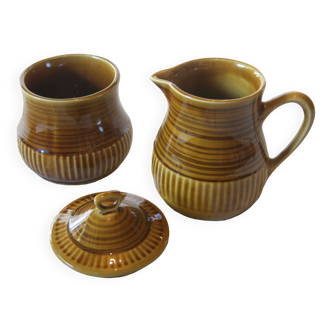 sugar bowl and milk jug in very good condition