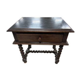 Table d'appoint à pieds torsadés