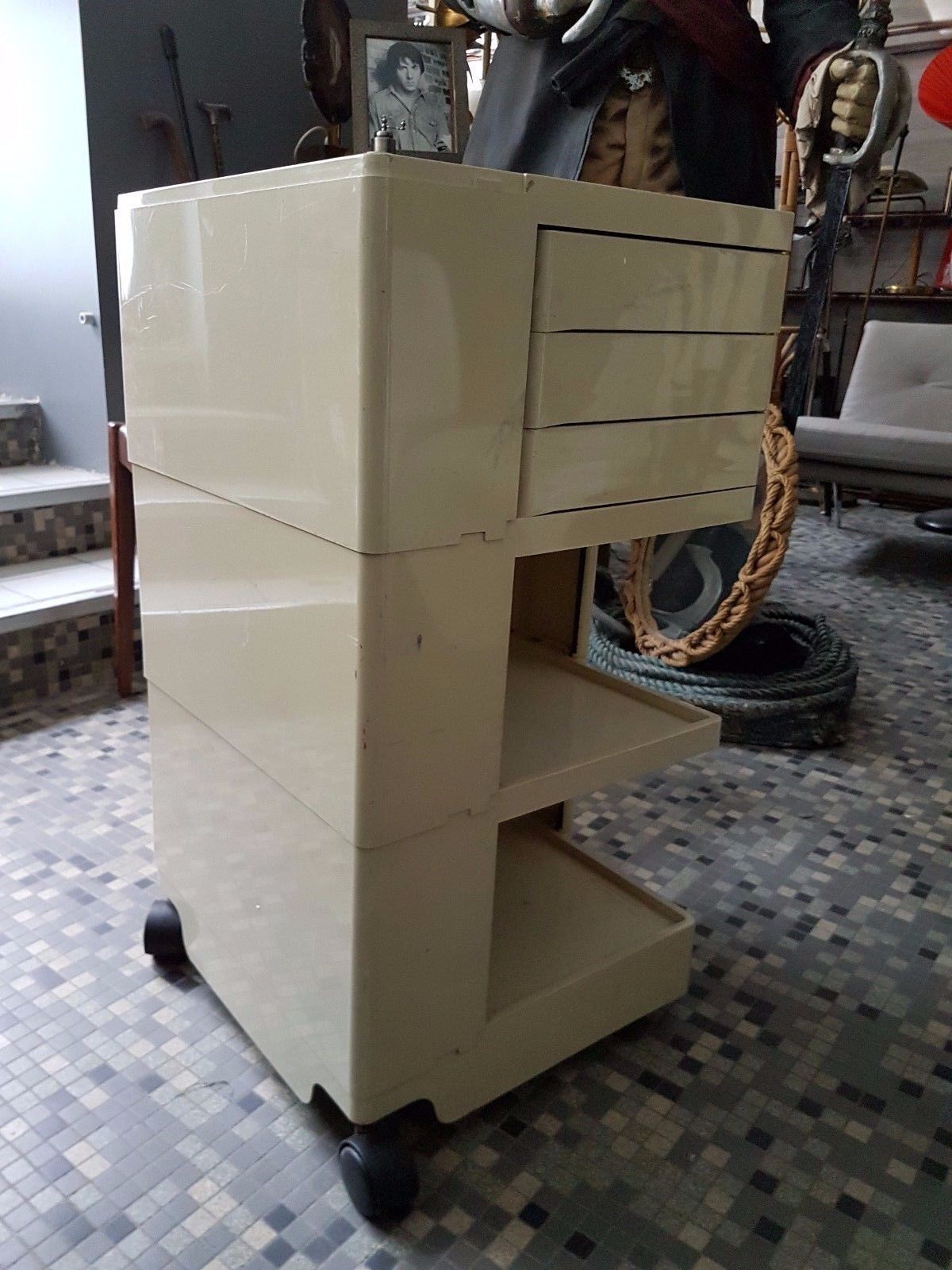 Mobile furniture Joe Colombo Boby