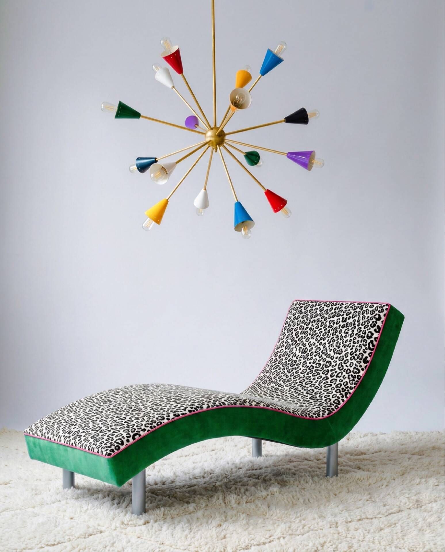 Large wave design chaise longue