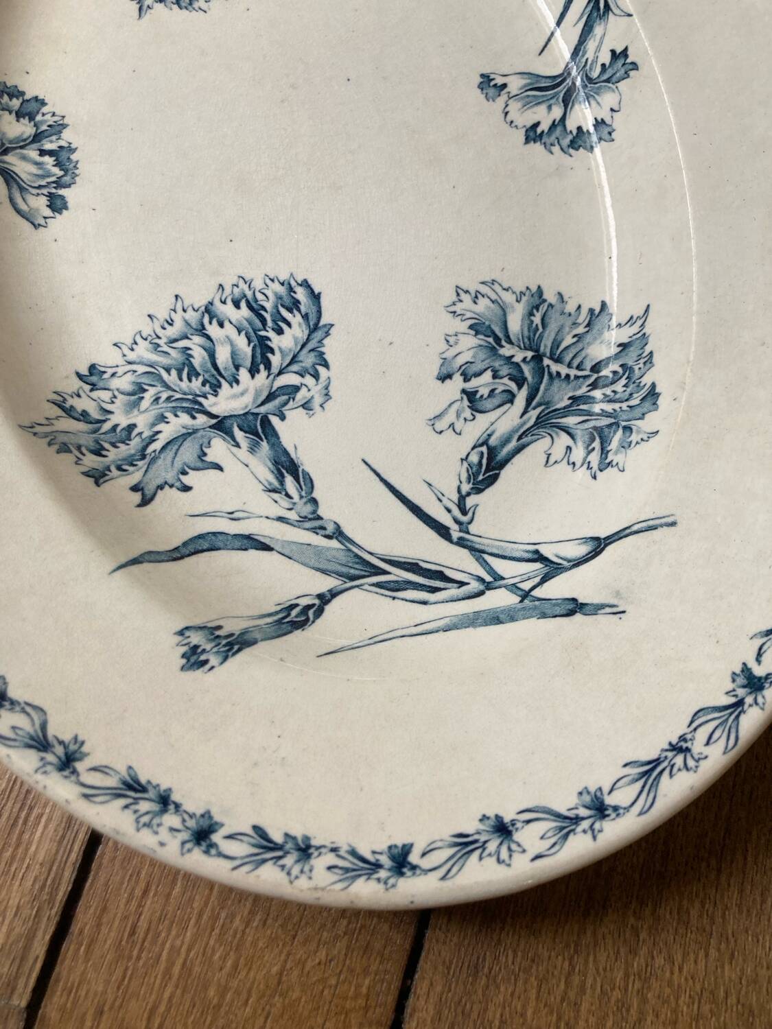 Luneville “Œillet” oval serving dish