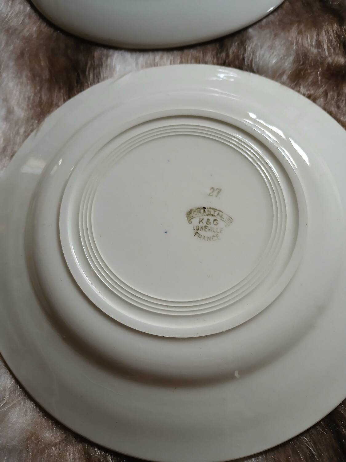 6 mismatched antique dinner plates
