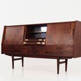 Buffet haut en palissandre, design danois, années 1970, production : Danemark