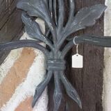 Foliage wall light
