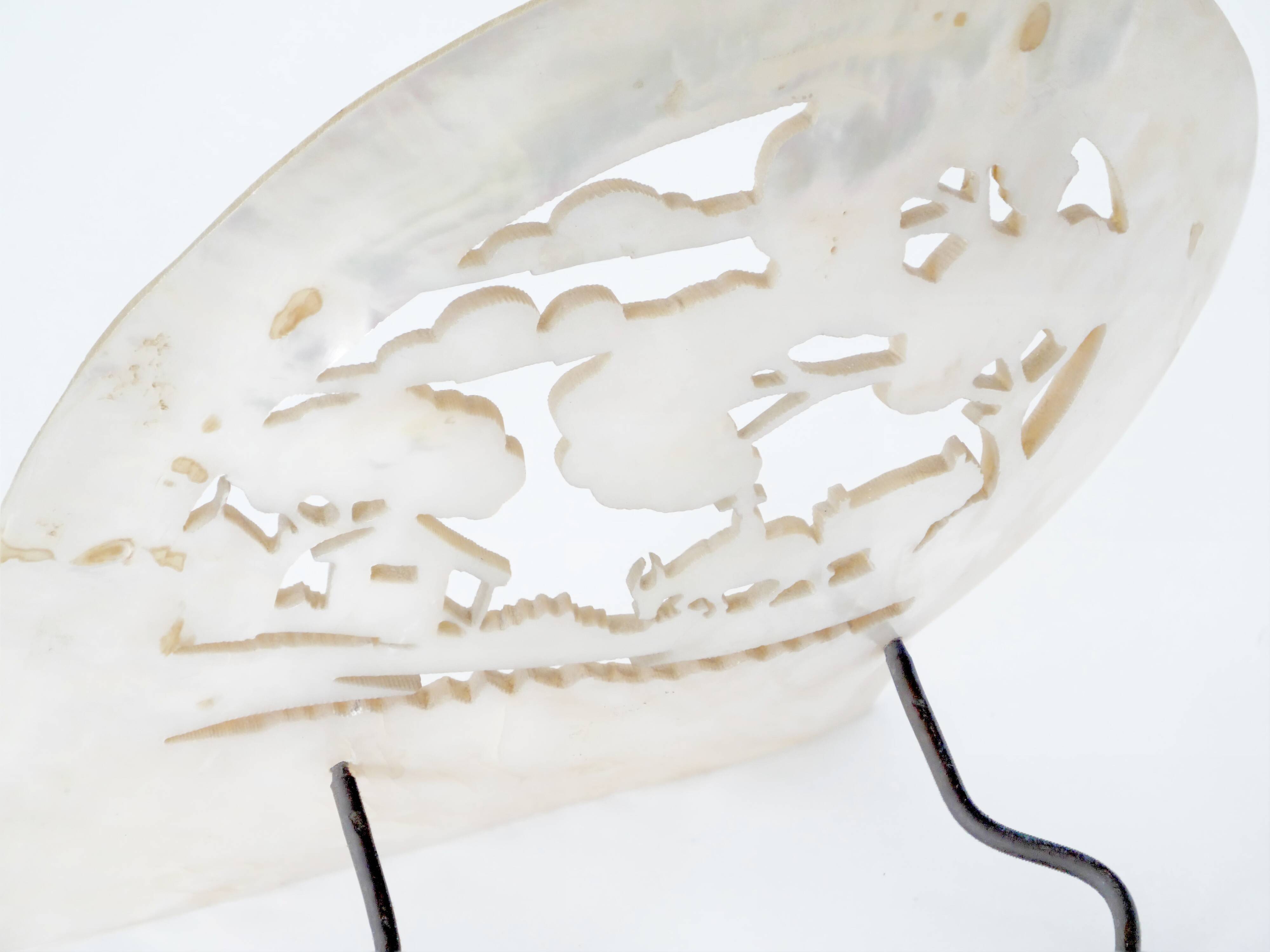 Mother-of-pearl shell openwork asian deco photophore