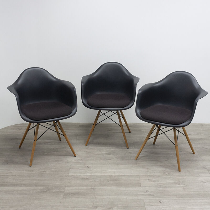 Lot de 3 fauteuil de Charles & Ray Eames, Vitra