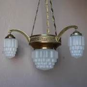 Art Deco lustre in brass and frosted pressed glass from the 1930s.