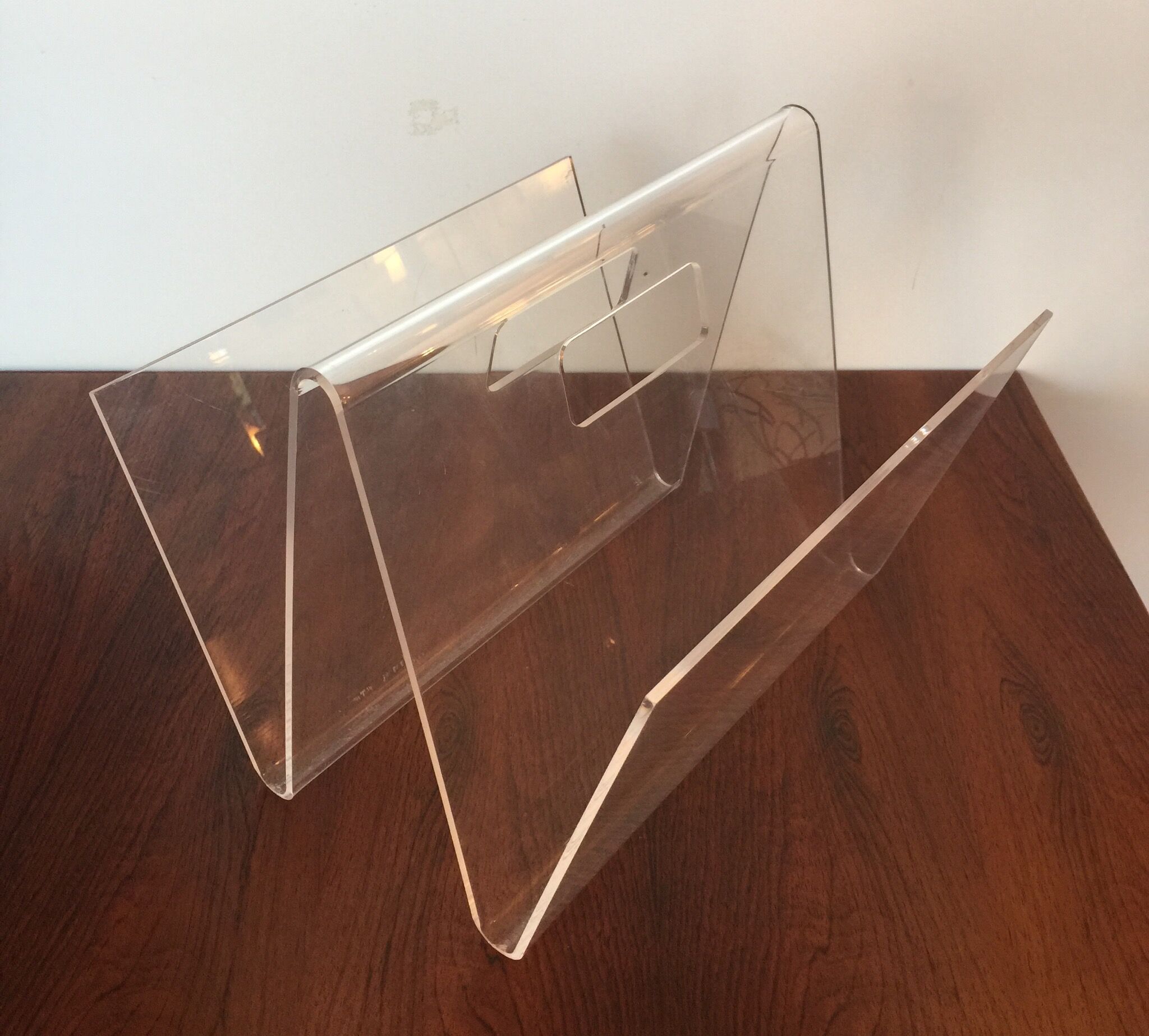 Plexiglas review holder 70s