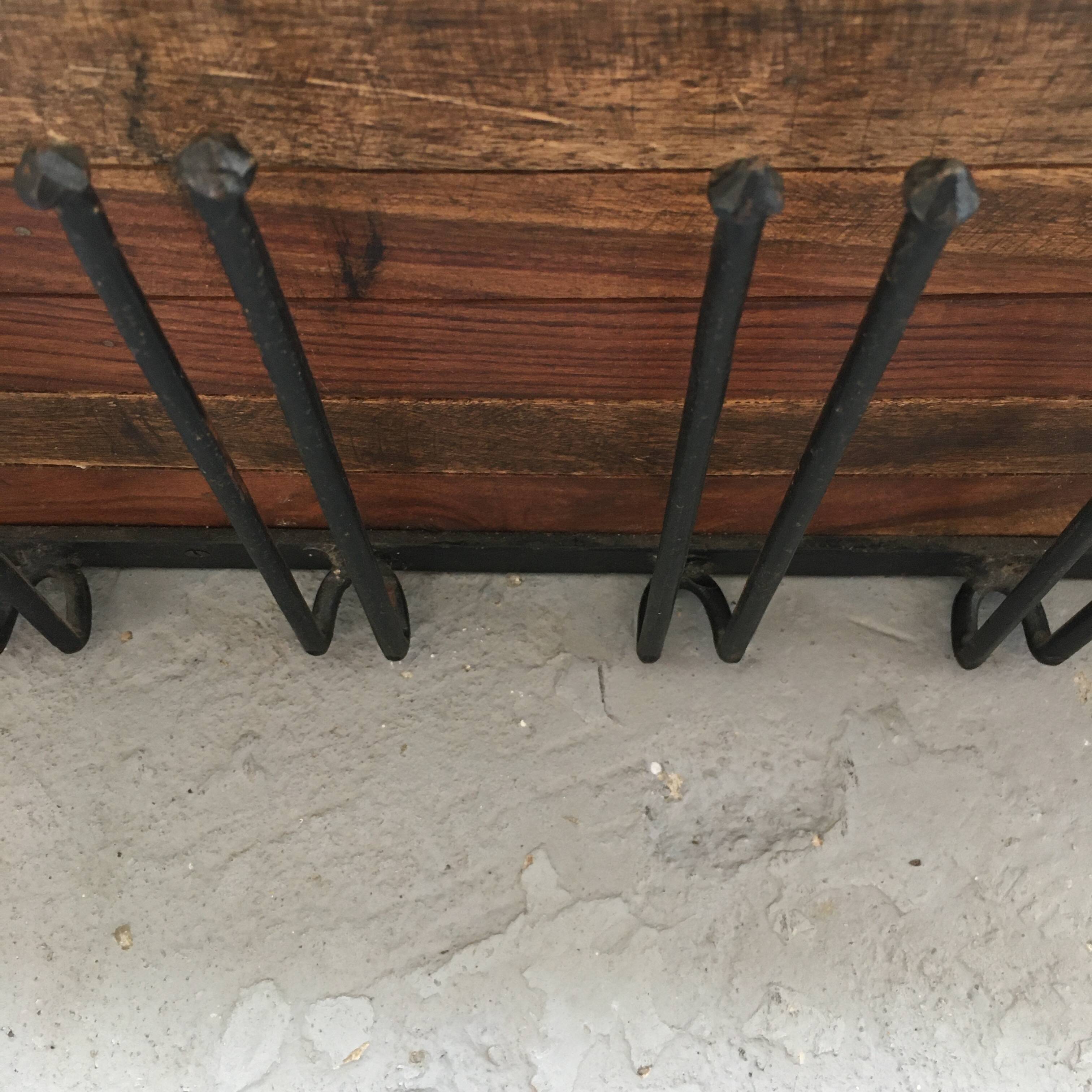 Shelf for glasses and cutlery