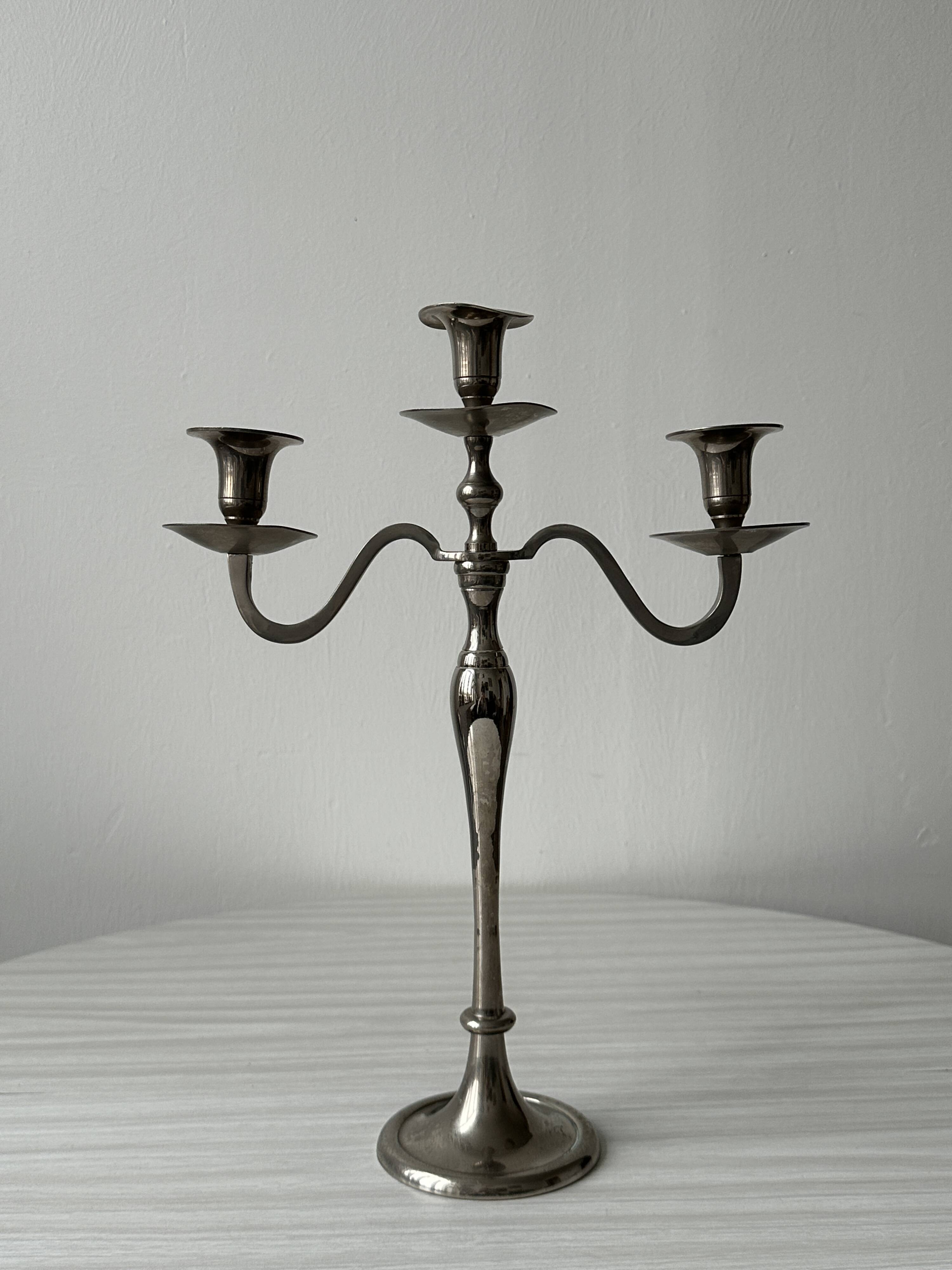 3-light candlestick in silver metal