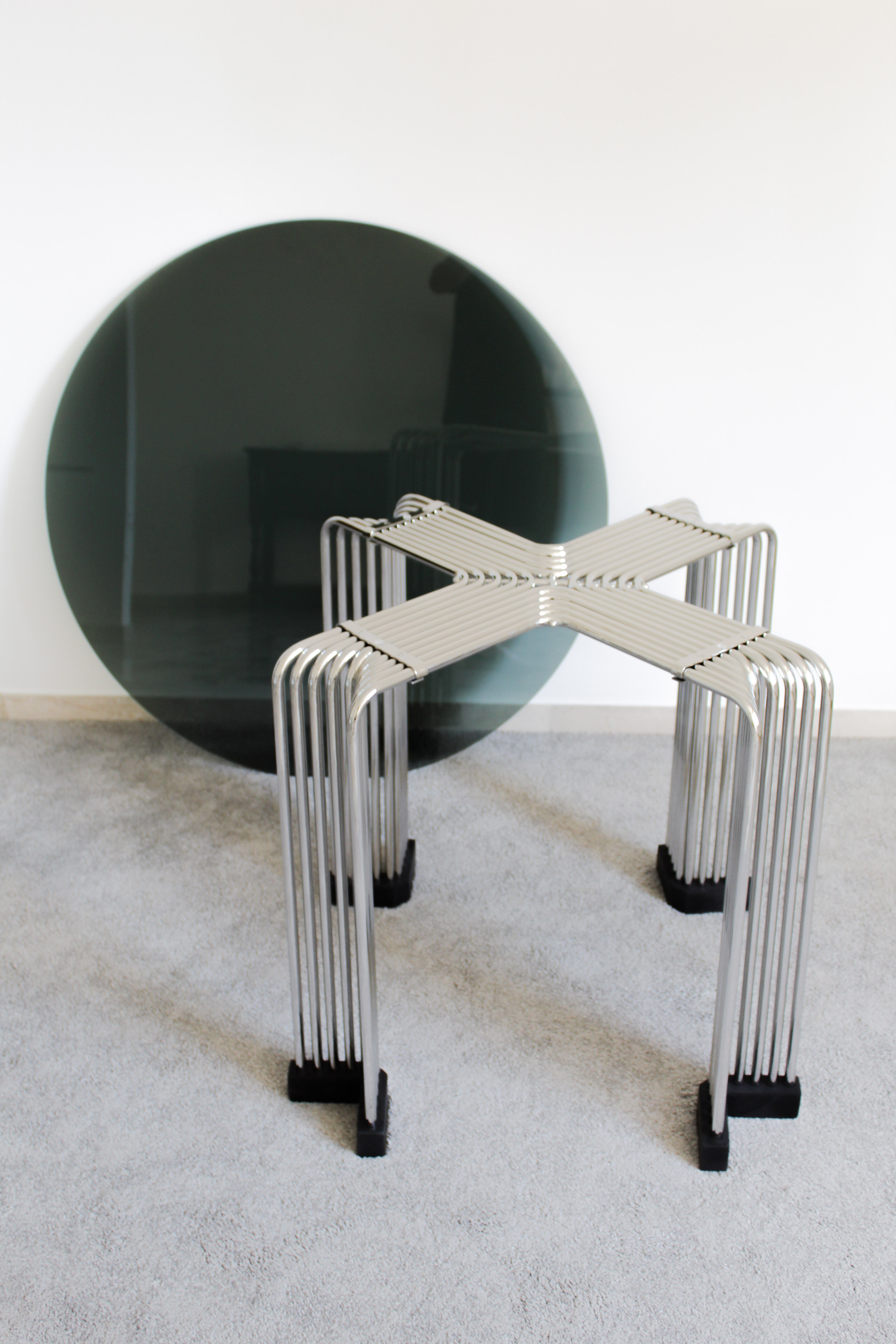 Chromed round round glass round rod table, Italy 1970s