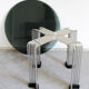 Table ronde chromée en verre rond à tige ronde, Italie années 1970