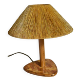 Lampe à poser en bois et rotin, abat-jour raphia années 50