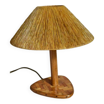 Lampe à poser en bois et rotin, abat-jour raphia années 50