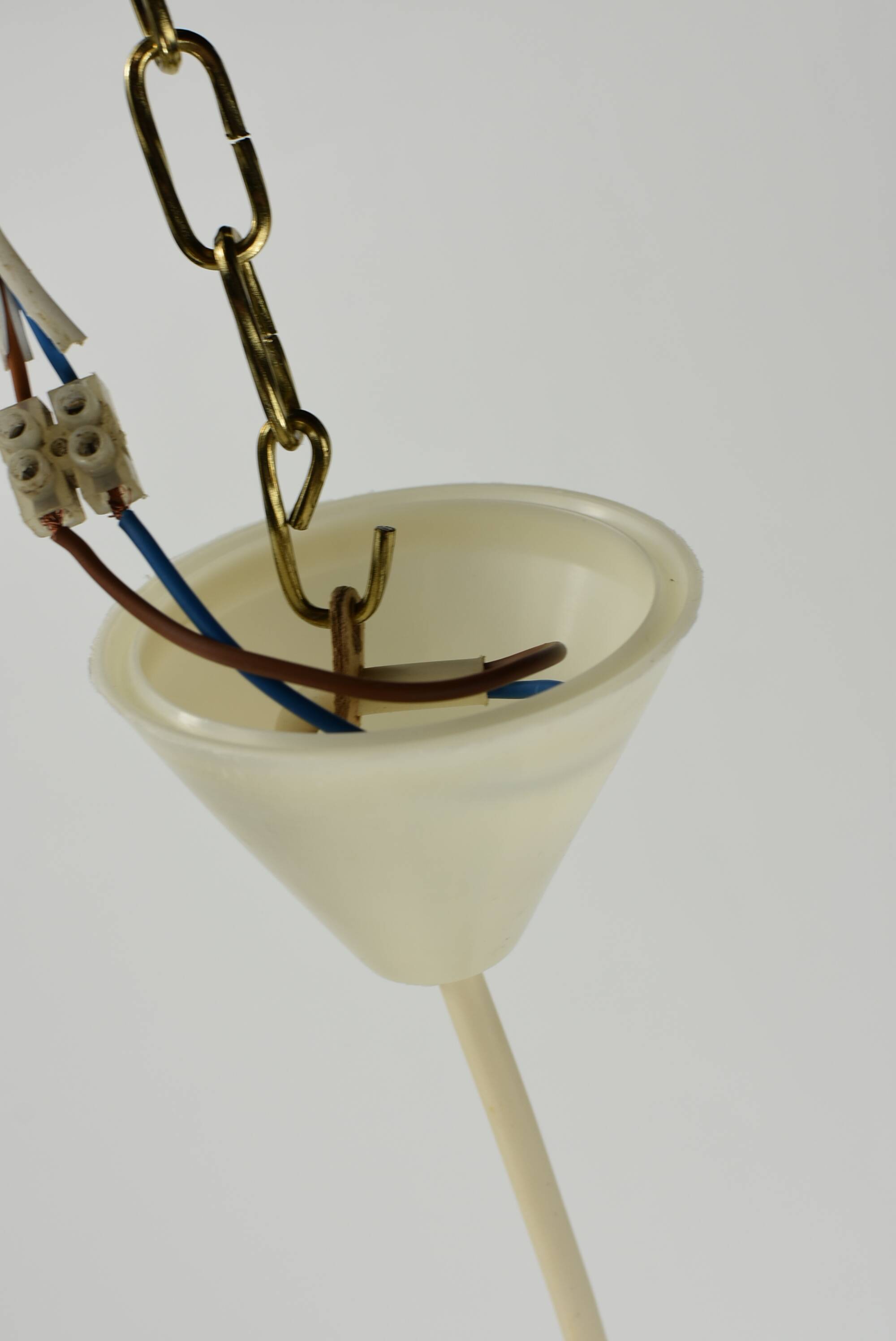 Diabolo-shaped glass chandelier