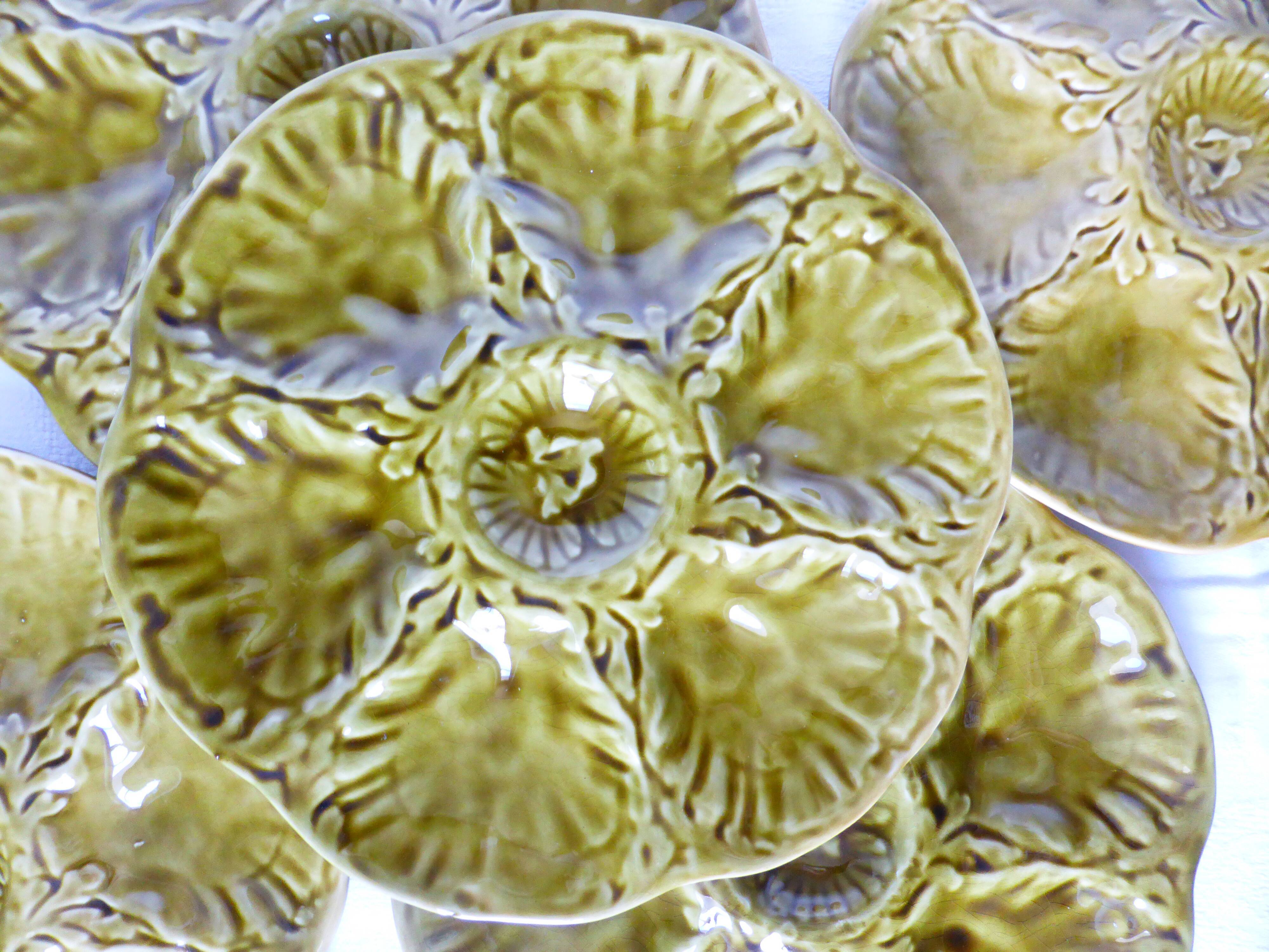 5 oyster plates of Gien