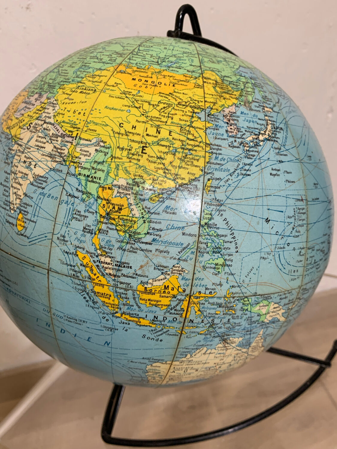 Terrestrial globe Girard and Barrere Paris