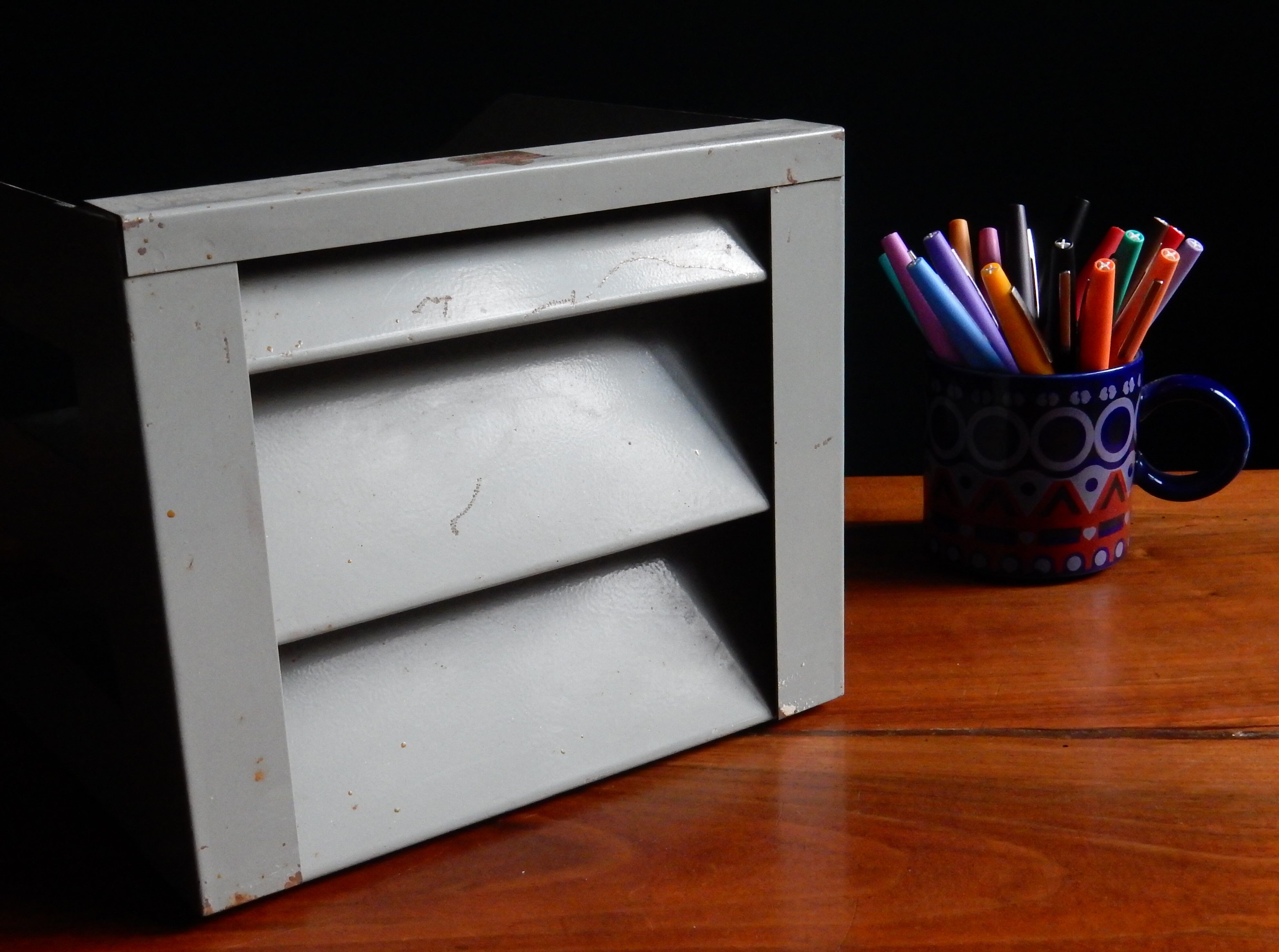 Columbia Metal Office Organizer