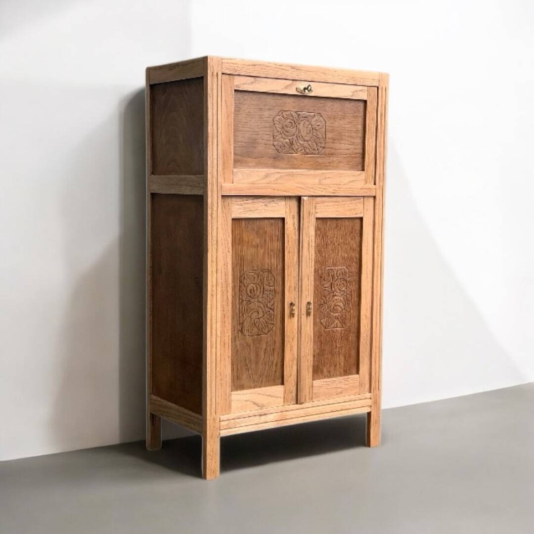 Parisian art deco sideboard in raw oak 1930